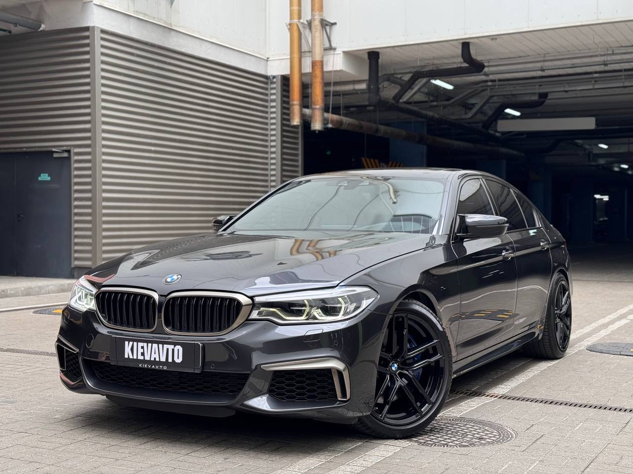 BMW 550