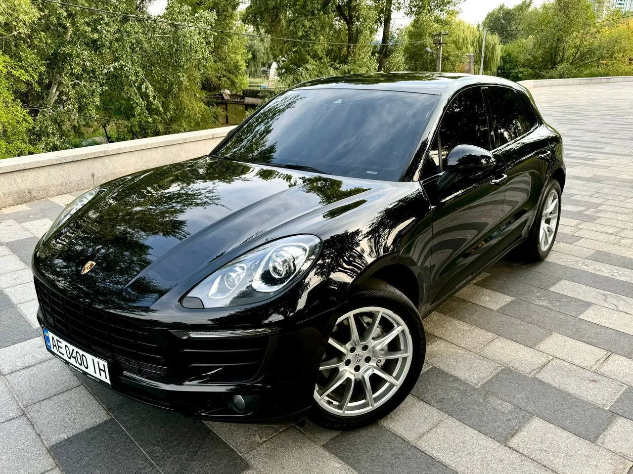 Porsche Macan S