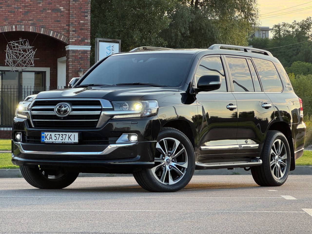 Toyota Land Cruiser