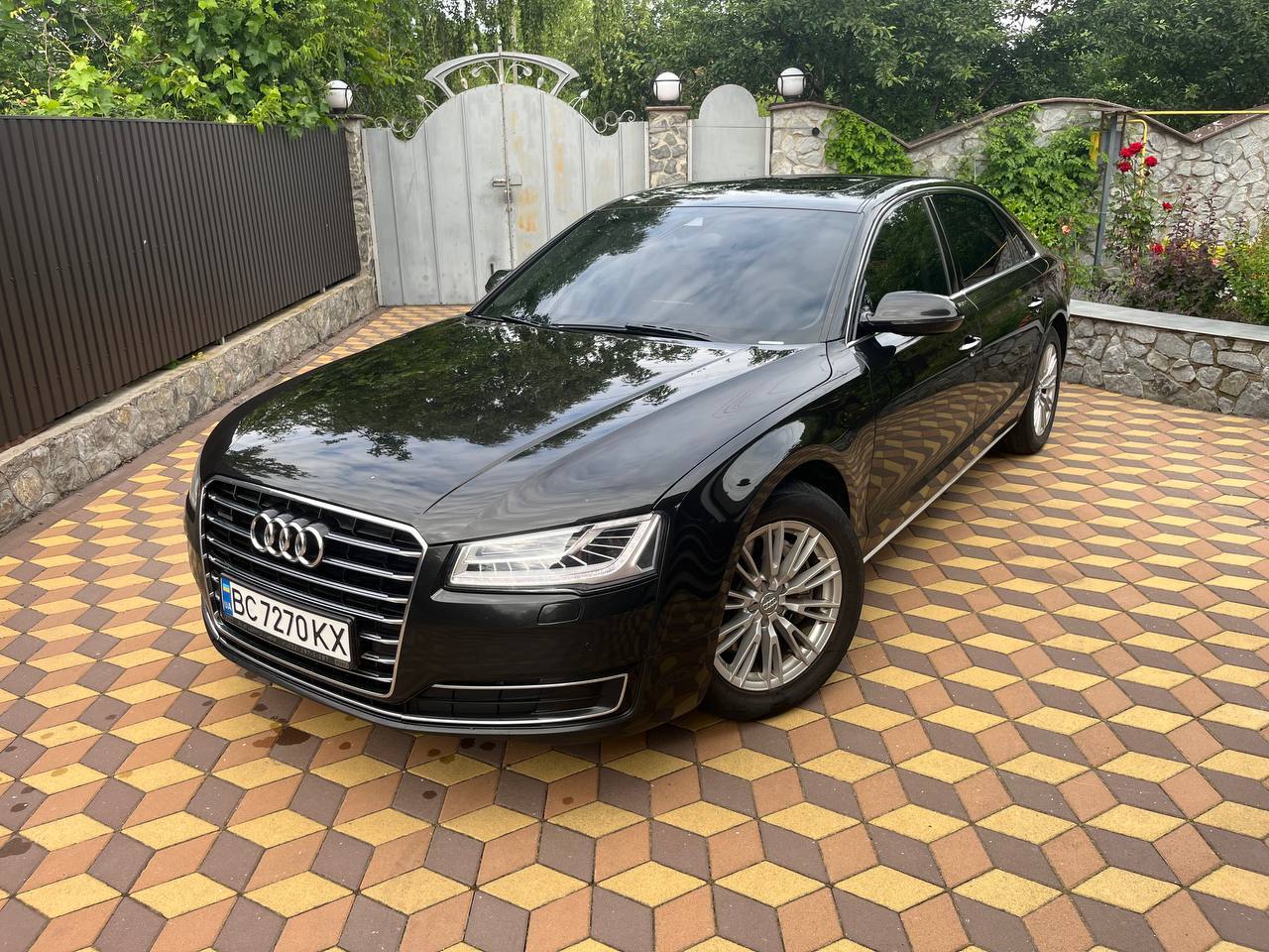 Audi A8L
