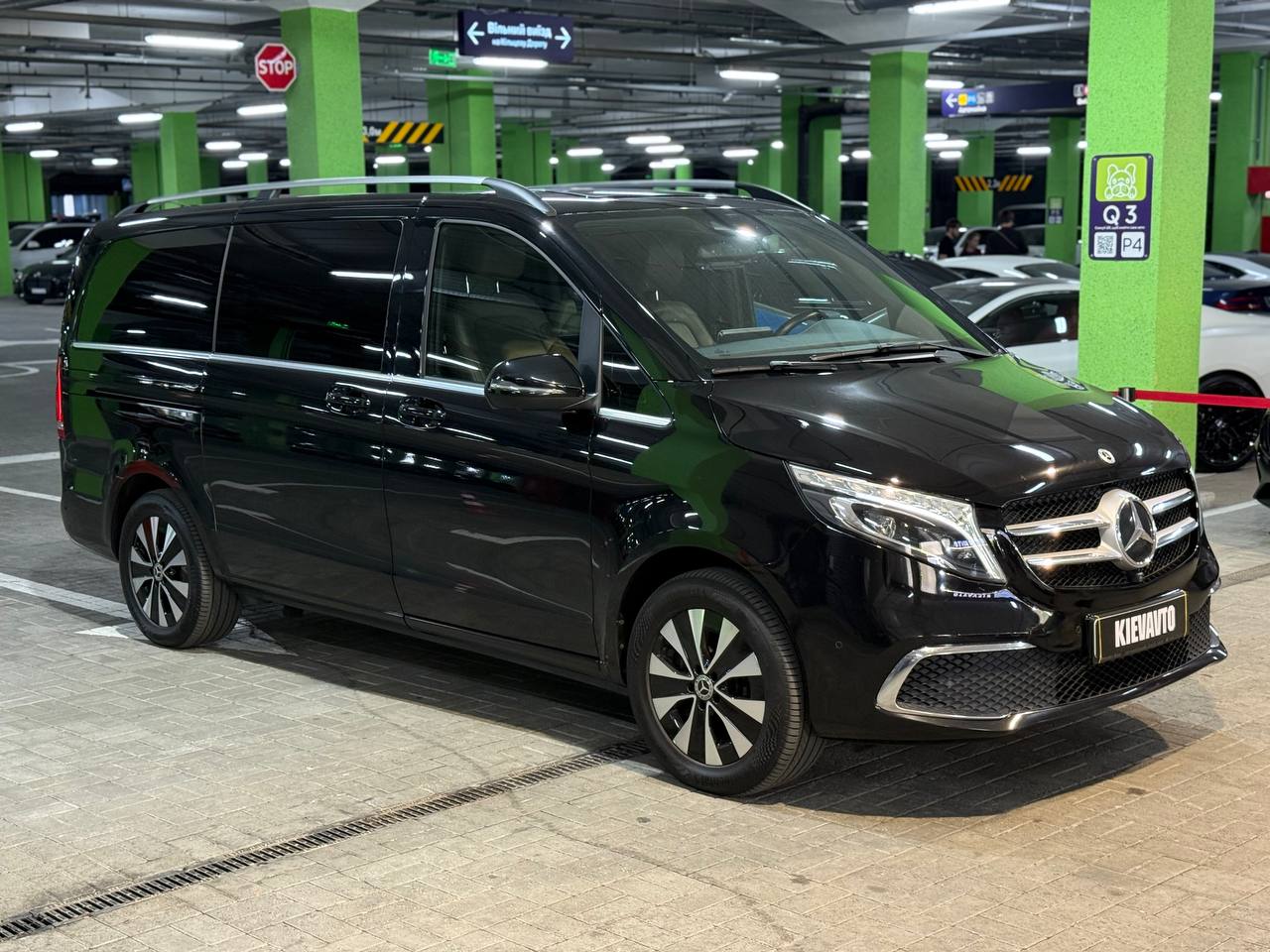 Mercedes-Benz V-class