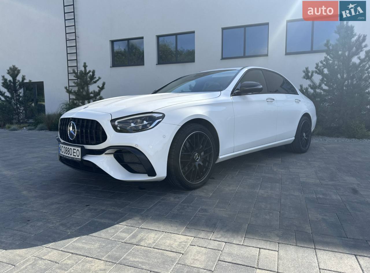 Mercedes-Benz E300