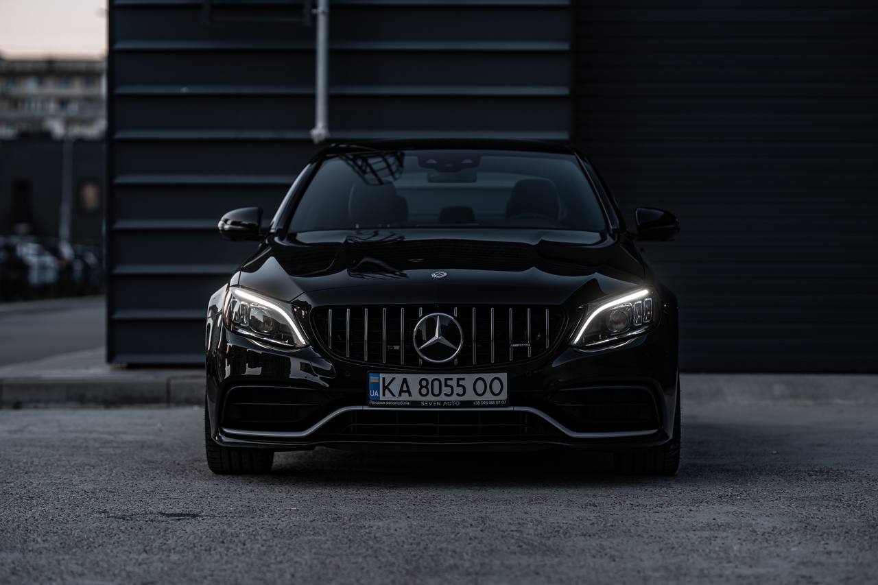 Mercedes-Benz C63 AMG