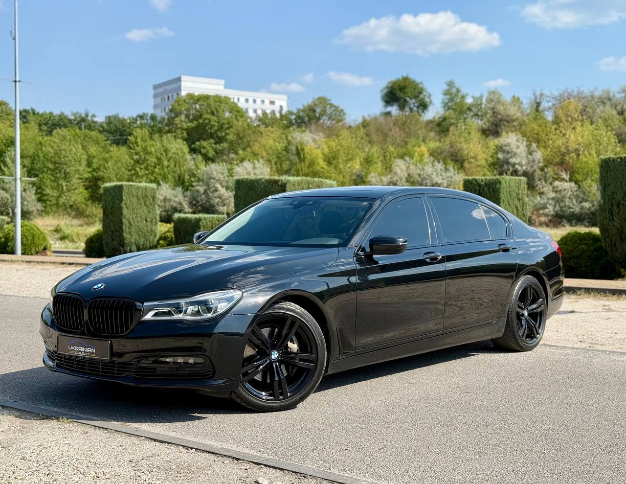 BMW 740I