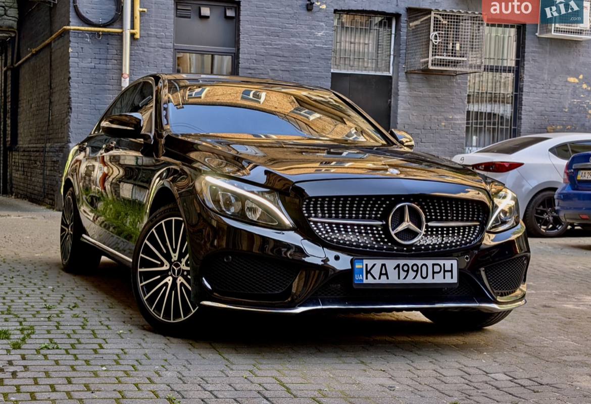 Mercedes-Benz C300