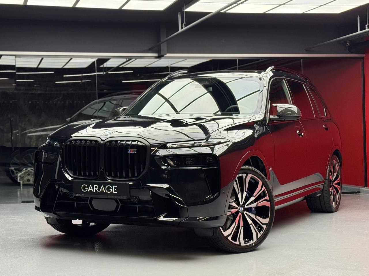BMW X7 M60i