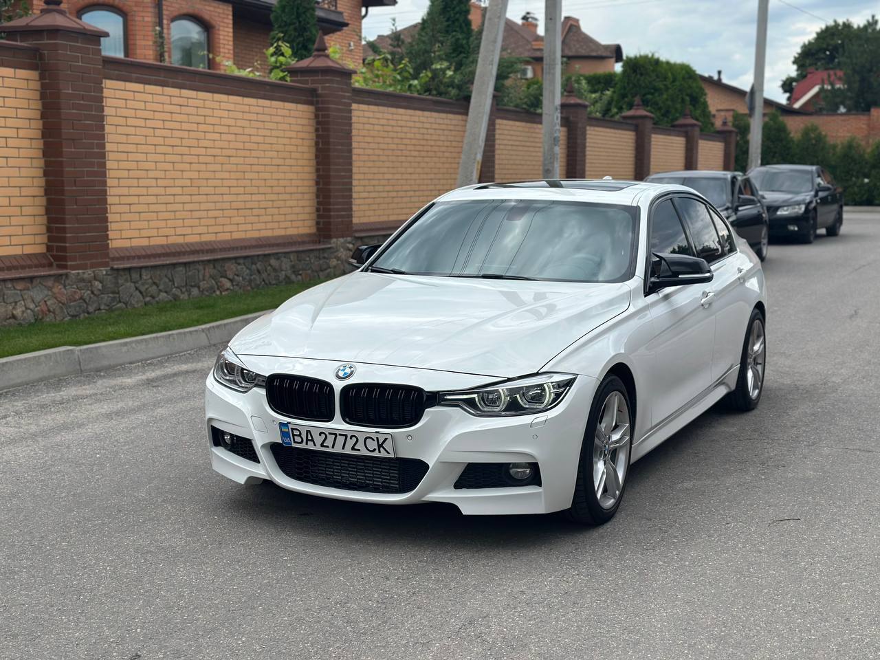 BMW 328I