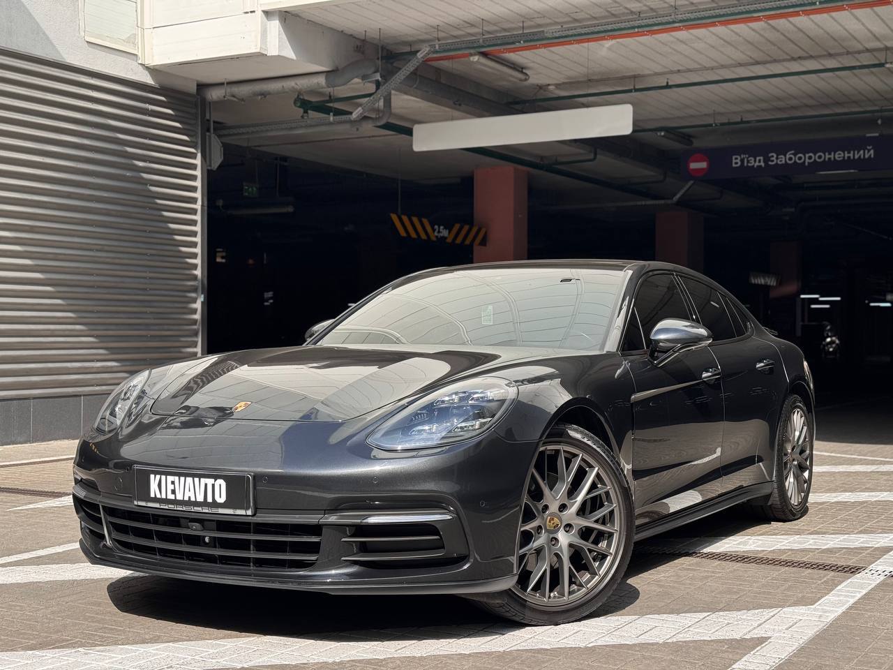 Porsche Panamera