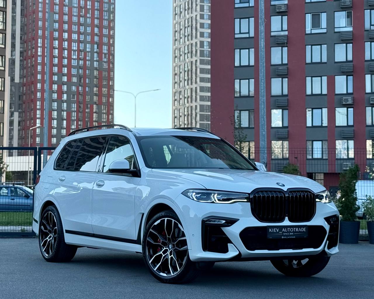BMW X7