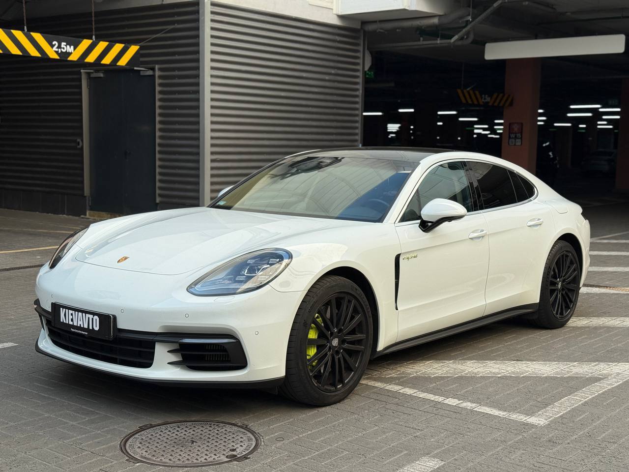 Porsche Panamera 4 E-Hybrid