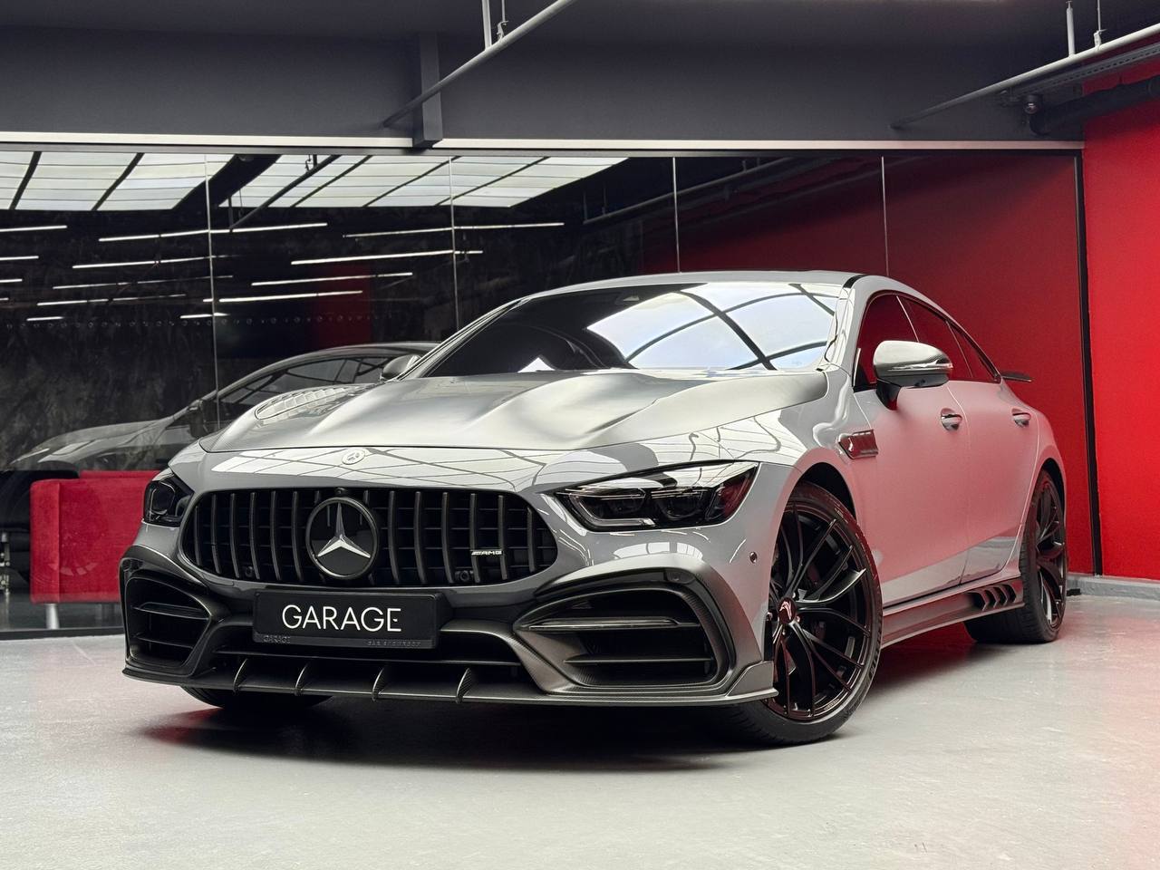 MERCEDES-BENZ AMG GT 63S