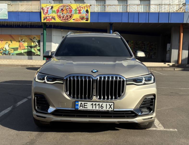 BMW X7
