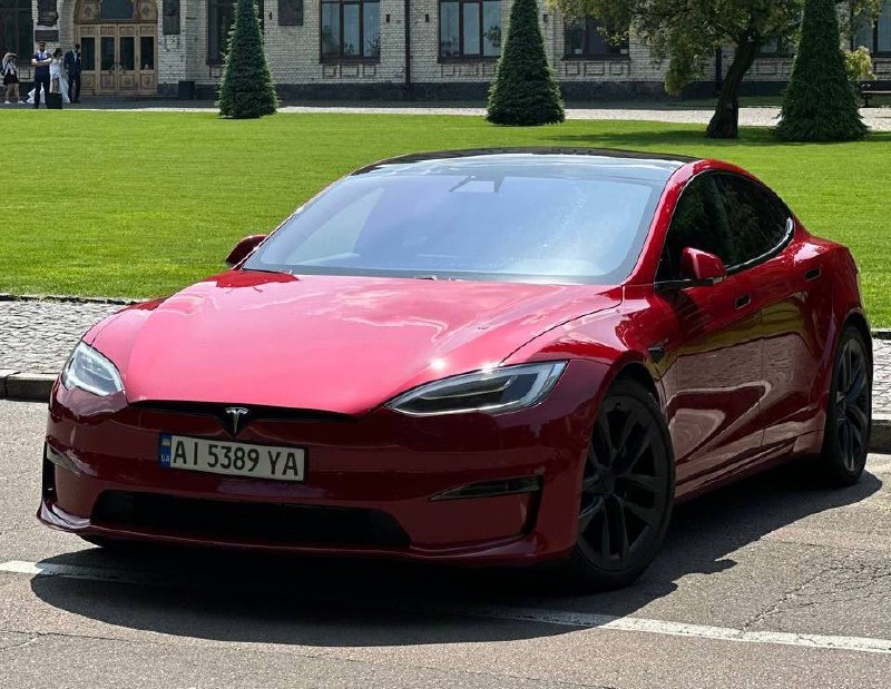 Tesla Model S Plaid