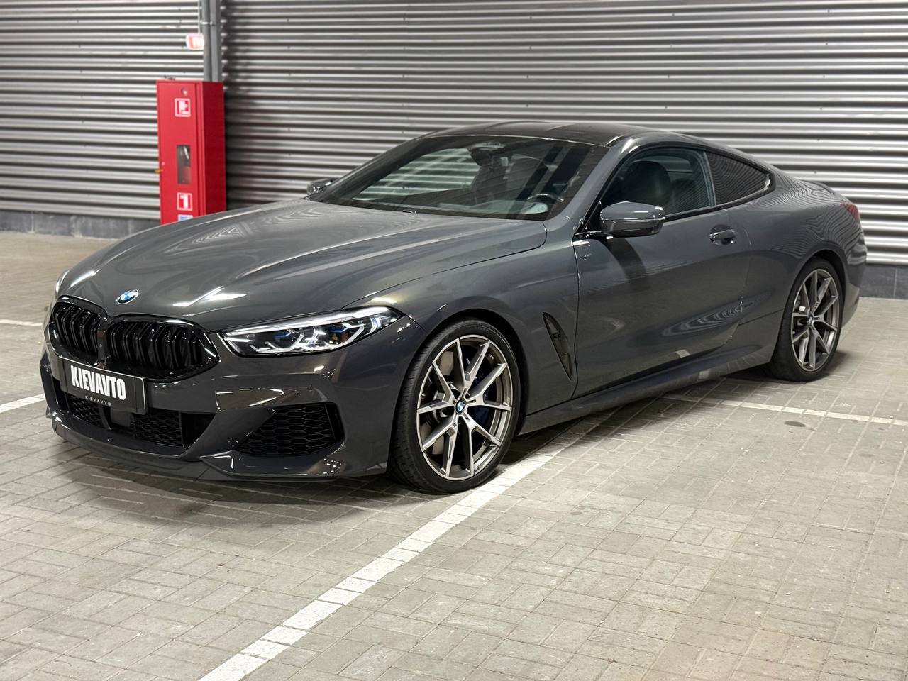 BMW M850i