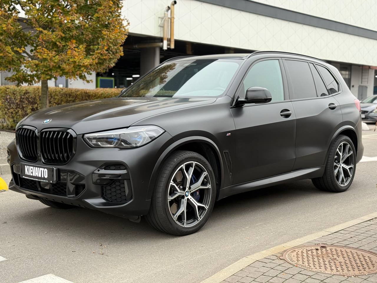 BMW X5 M50I