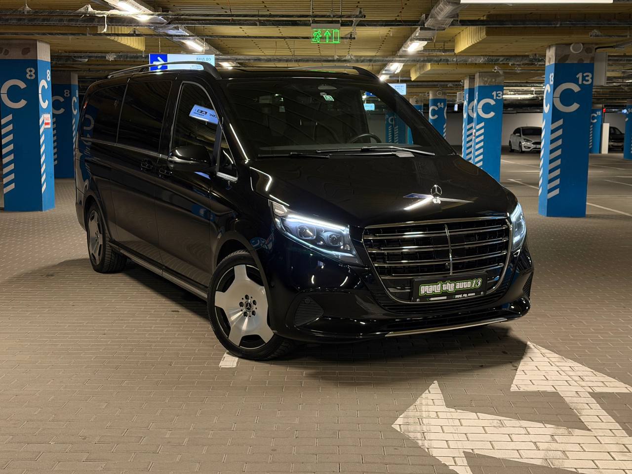 Mercedes-Benz V300 D