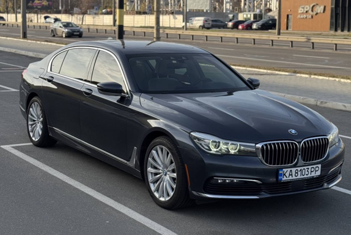 BMW 740I