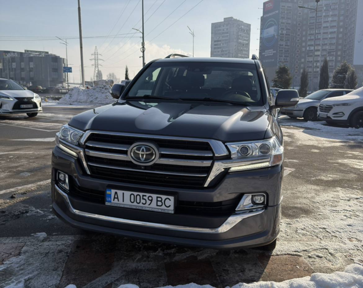 Toyota Land Cruiser