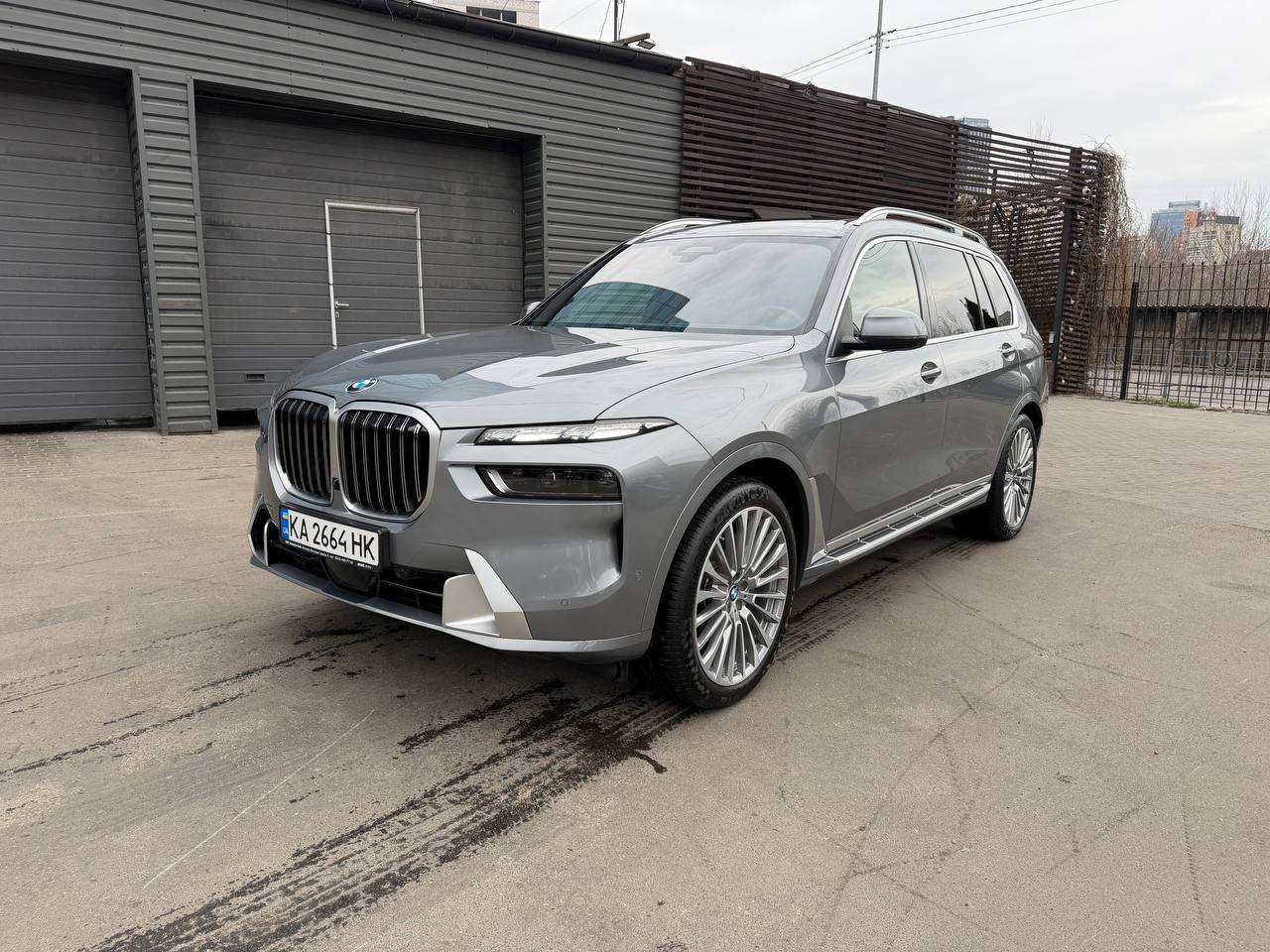 BMW X7